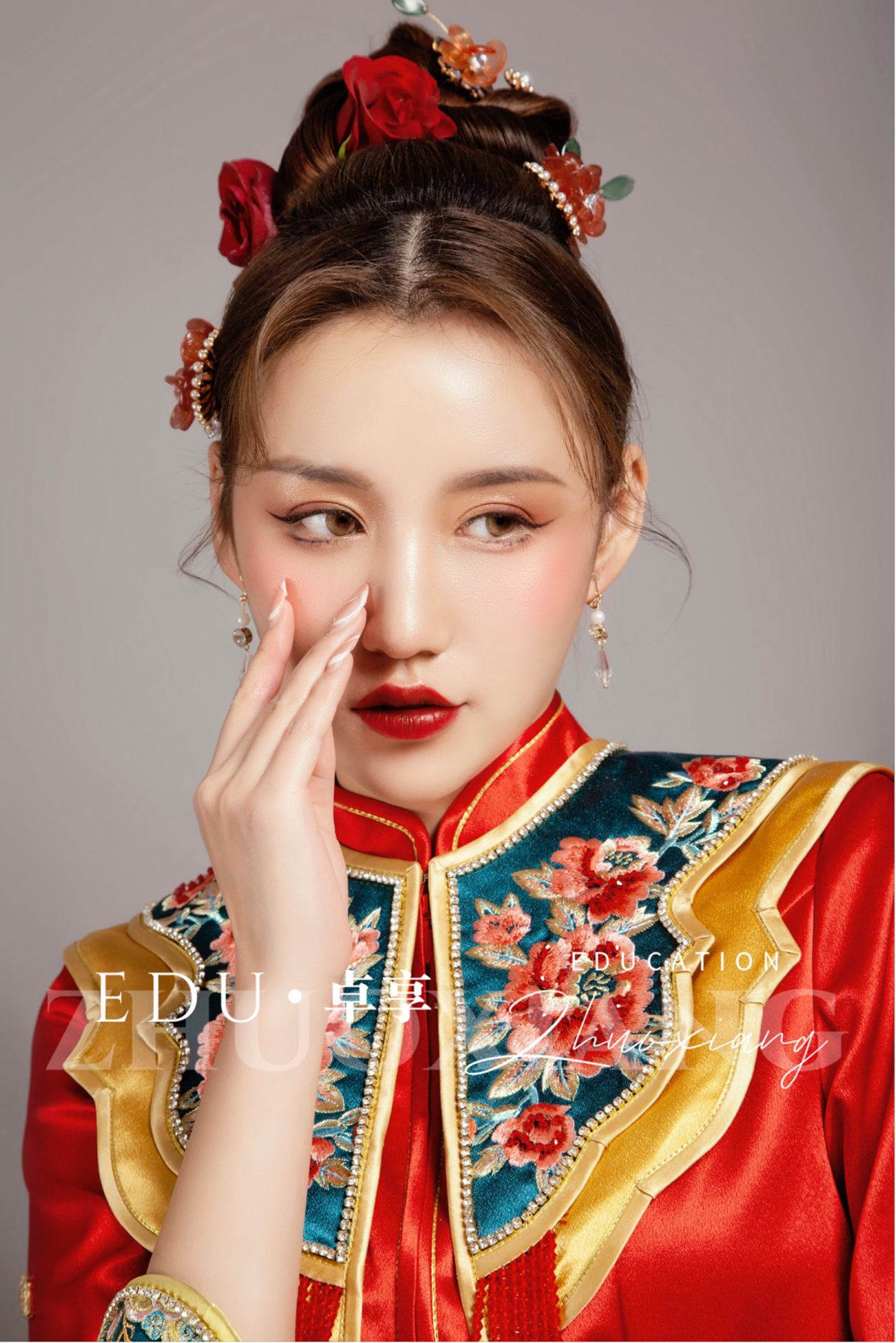 兰州化妆美发学校卓享教育分享当鲜花碰撞中式造型