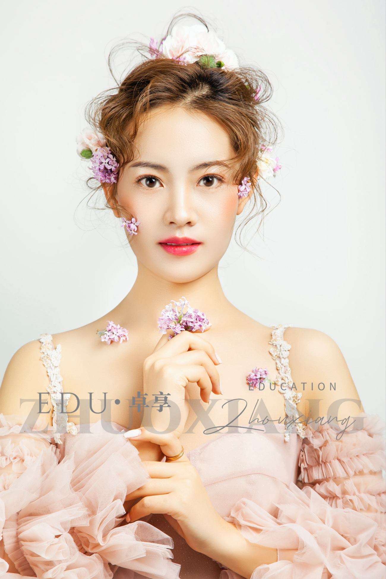 旖旎甜美，花漾沁谧