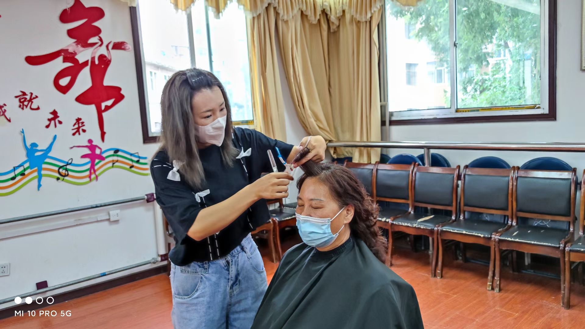 兰州卓享教育公益剪发