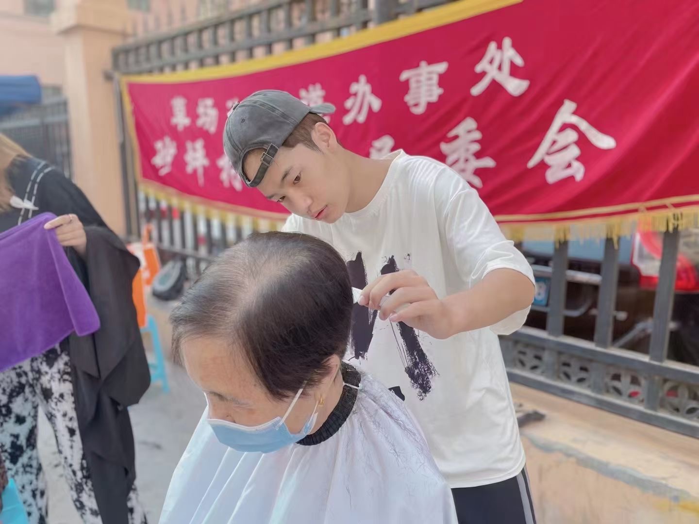 兰州卓享教育—公益剪发